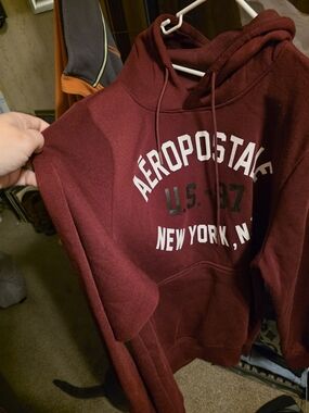 Aeropostale Men's Burgundy Pullover Hoodie with New York Graphic